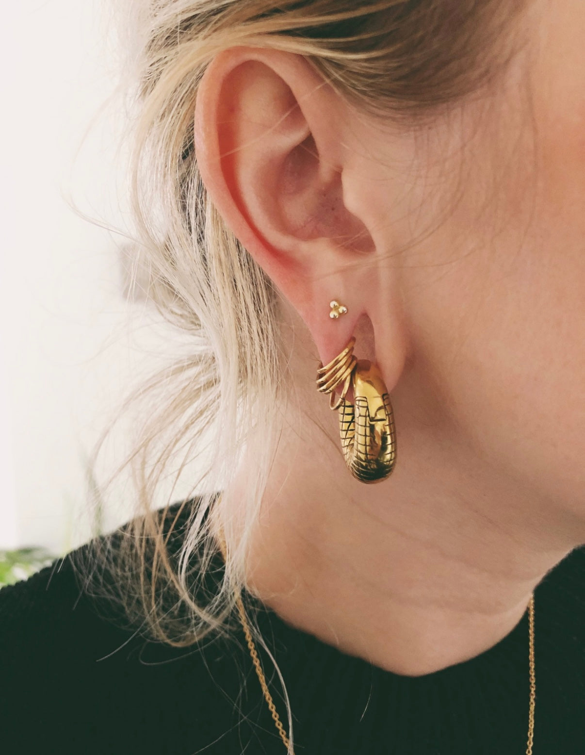 STACKABLE HOOPS